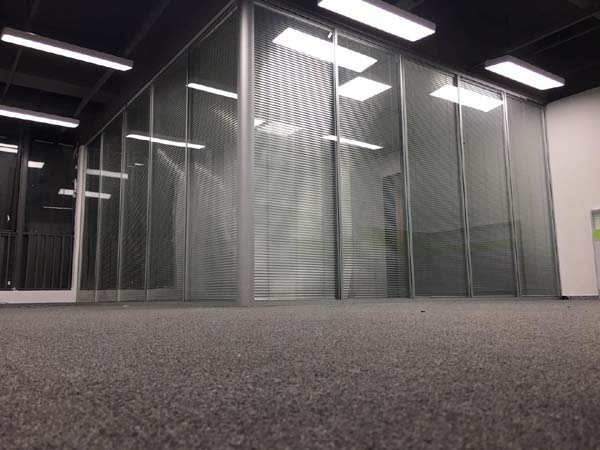 台州玻璃隔墙厚度之83款大全解析 b7aa4d086e1a1605b60cb2b961251c96.jpg