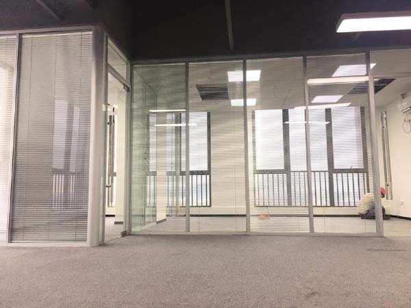 台州玻璃隔墙厚度之83款大全解析 c328652d68037565ac5c67aa27c0db71.jpg